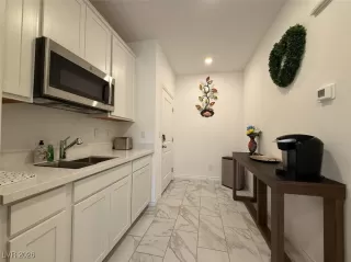 Photo #5: 2750886 Listing 