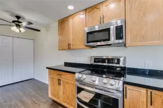 Photo #3: 2750912 Listing