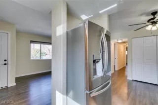 Photo #4: 2750912 Listing