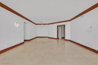 Photo #4: 2750921 Listing