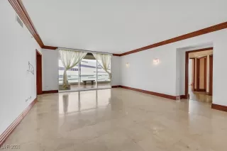 Photo #6: 2750921 Listing