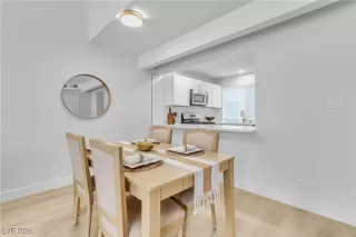 Photo #6: 2750954 Listing 