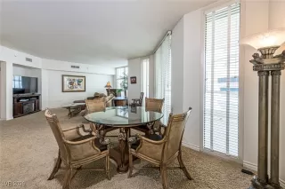 Photo #3: 2750973 Listing