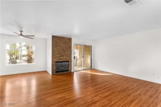 Photo #1: 2750975 Listing 