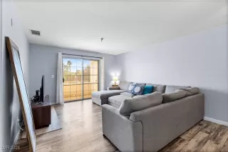 Photo #1: 2751023 Listing 