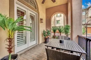 Photo #3: 2751068 Listing