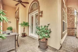 Photo #4: 2751068 Listing