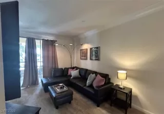 Photo #2: 2751072 Listing 