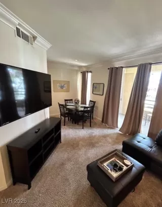 Photo #4: 2751072 Listing 