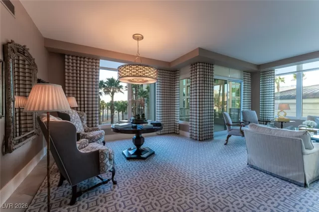 MLS: 2751079 Condo For Sale