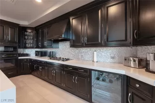 Photo #6: 2751079 Listing