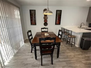 Photo #6: 2751092 Listing