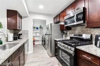 Photo #3: 2751123 Listing 