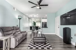 Photo #5: 2751170 Listing 