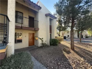 Photo #1: 2751171 Listing 