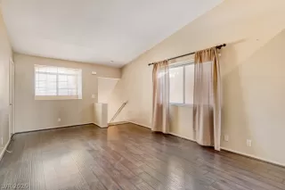 Photo #1: 2751172 Listing 