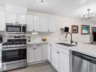 Photo #4: 2751179 Listing 