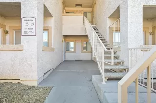 Photo #2: 2751236 Listing