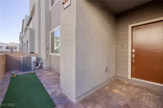 Photo #2: 2751260 Listing 