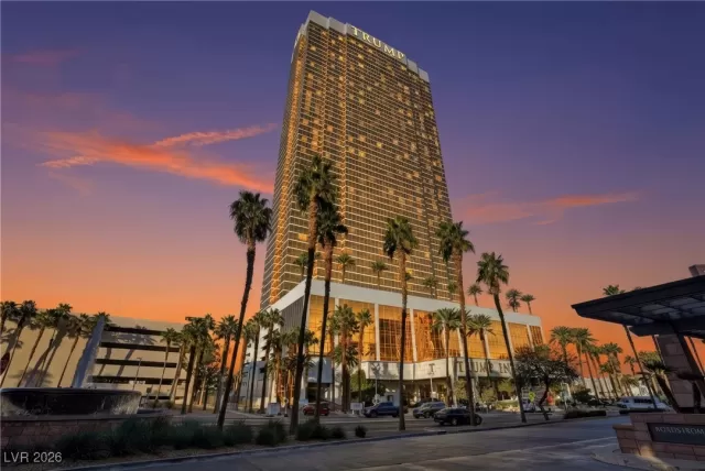 MLS: 2751281 Condo For Sale