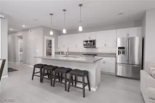 Photo #3: 2751314 Listing 