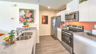 Photo #4: 2751345 Listing 