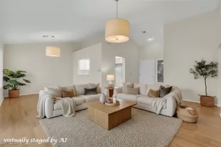 Photo #2: 2751346 Listing 