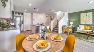 Photo #2: 2751378 Listing 