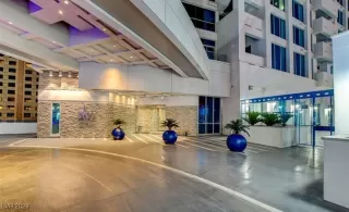 Photo #3: 2751380 Listing 