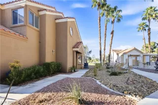 Photo #5: 2751399 Listing 