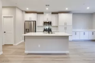 Photo #6: 2751402 Listing 