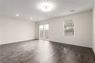 Photo #5: 2751409 Listing 