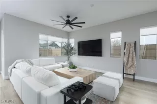 Photo #6: 2751432 Listing