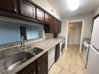 Photo #5: 2751444 Listing 