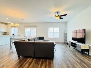 Photo #3: 2751483 Listing 