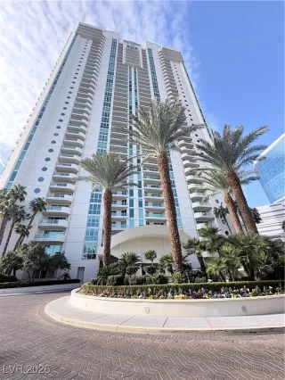 Photo #1: 2751493 Listing 