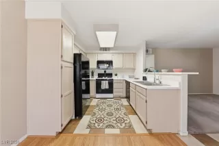 Photo #1: 2751495 Listing