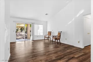 Photo #6: 2751513 Listing