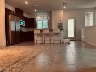 Photo #2: 2751519 Listing