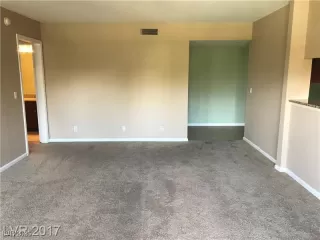 Photo #3: 2751562 Listing 