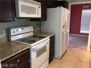 Photo #5: 2751562 Listing 