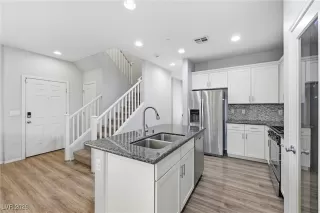 Photo #6: 2751574 Listing 