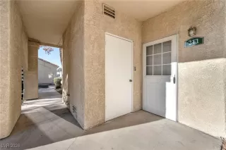 Photo #2: 2751598 Listing