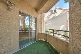 Photo #5: 2751598 Listing