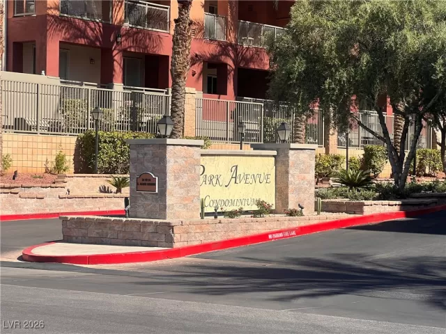 MLS: 2751631 Condo For Sale