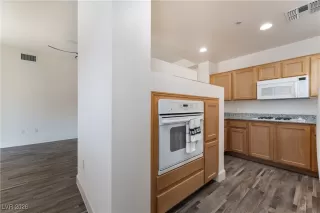 Photo #4: 2751631 Listing 