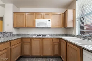 Photo #5: 2751631 Listing 