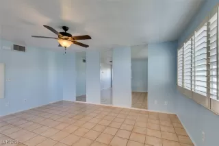 Photo #5: 2751653 Listing