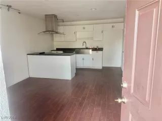 Photo #1: 2751699 Listing 