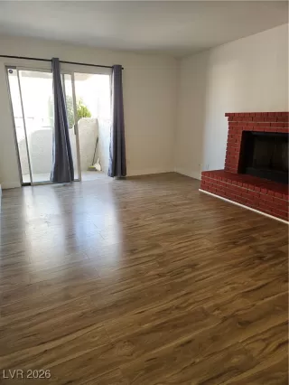 Photo #2: 2751701 Listing 